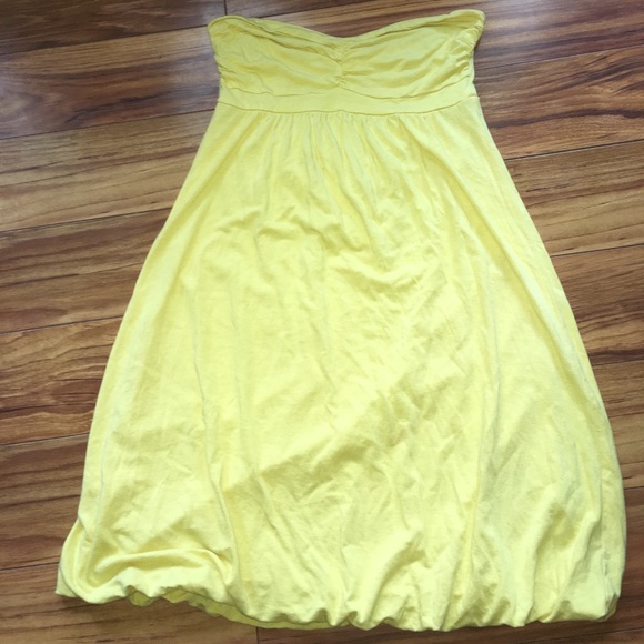 Yellow strapless sundress - Picture 2 of 3