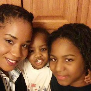 Meet your Posher, Denise