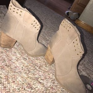 STEVE MADDEN BOOTIES