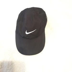 black Nike hat💜💜💜