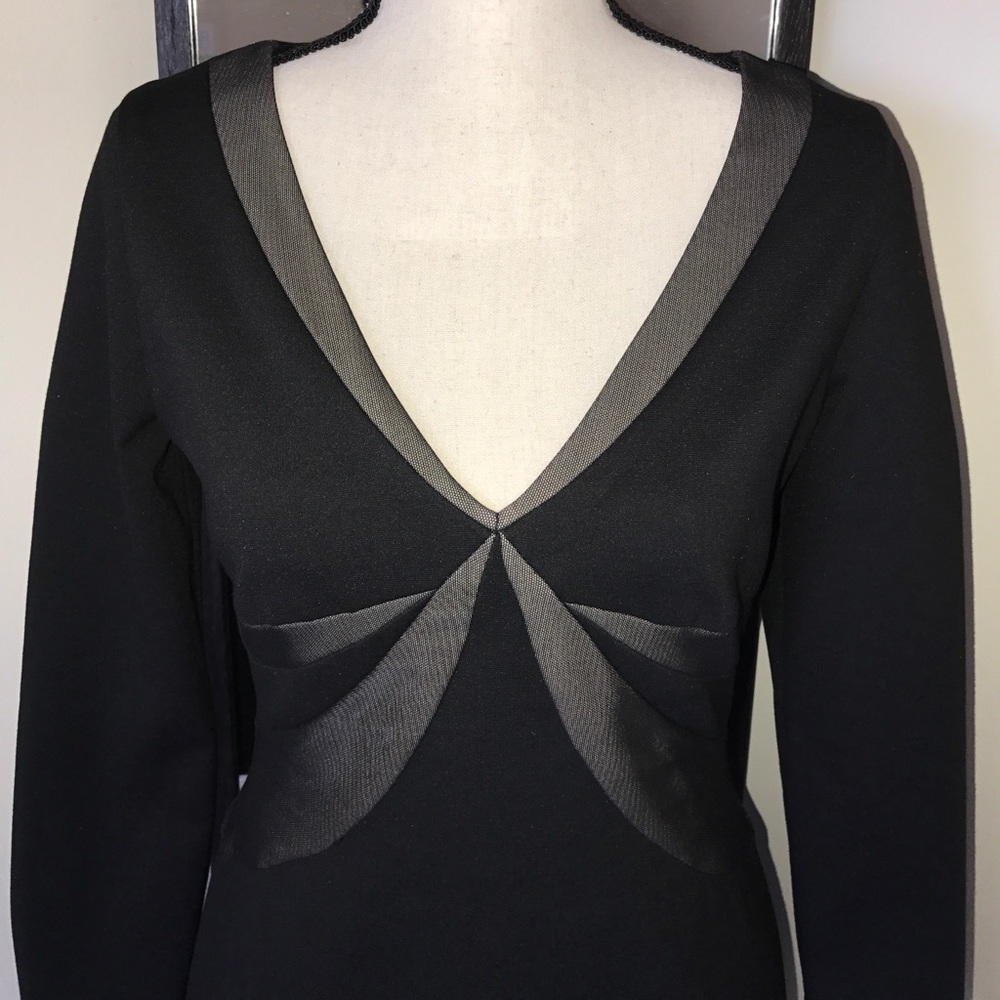 New BCBG MAXAZRIA Body Con Dress w Accent Details