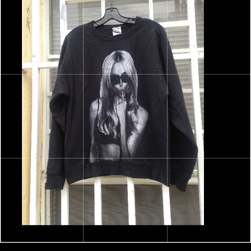 Graphic sweatshirt