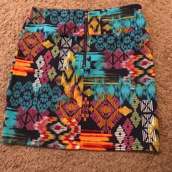 Mini skirt - Picture 2 of 3