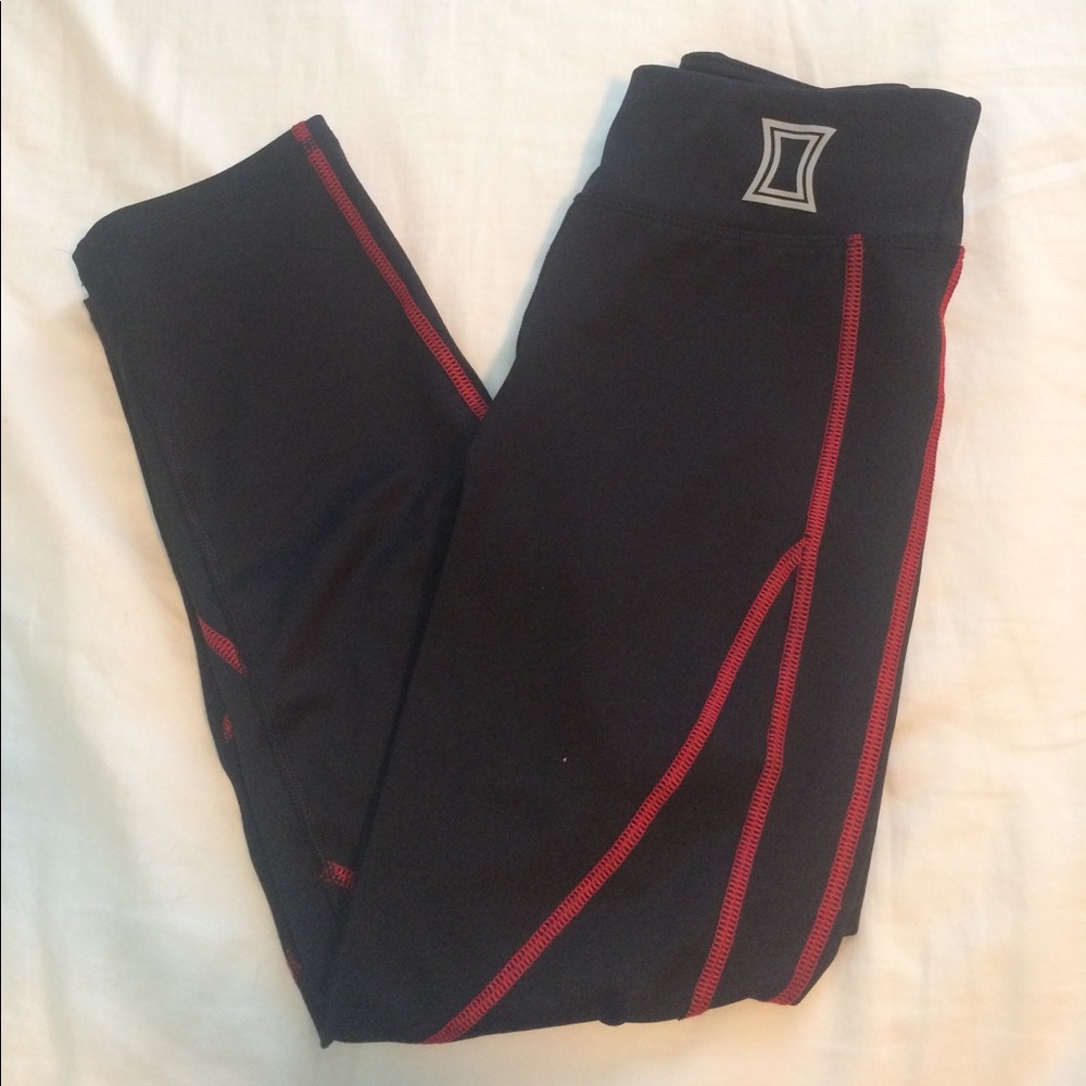 Her Universe Black Widow Workout Capri