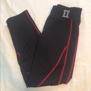 Her Universe Black Widow Workout Capri