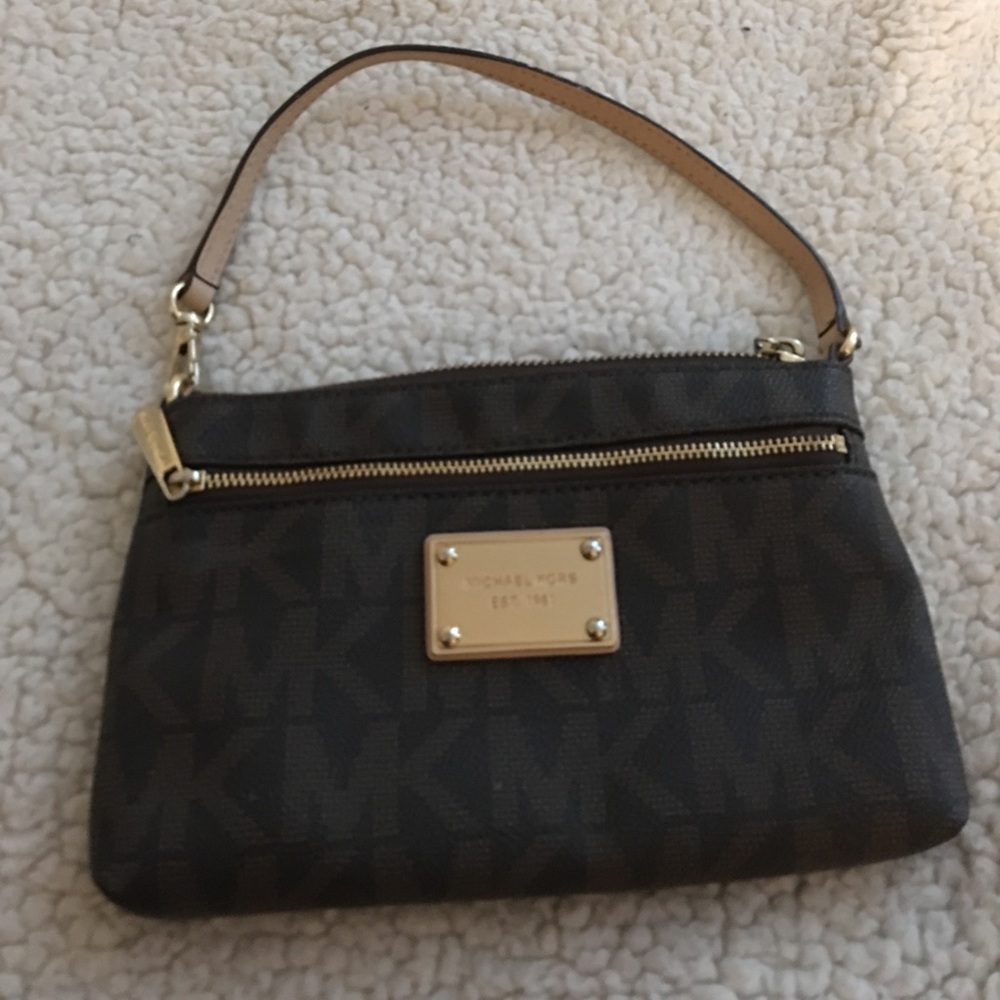 Michael Kors Wristlet