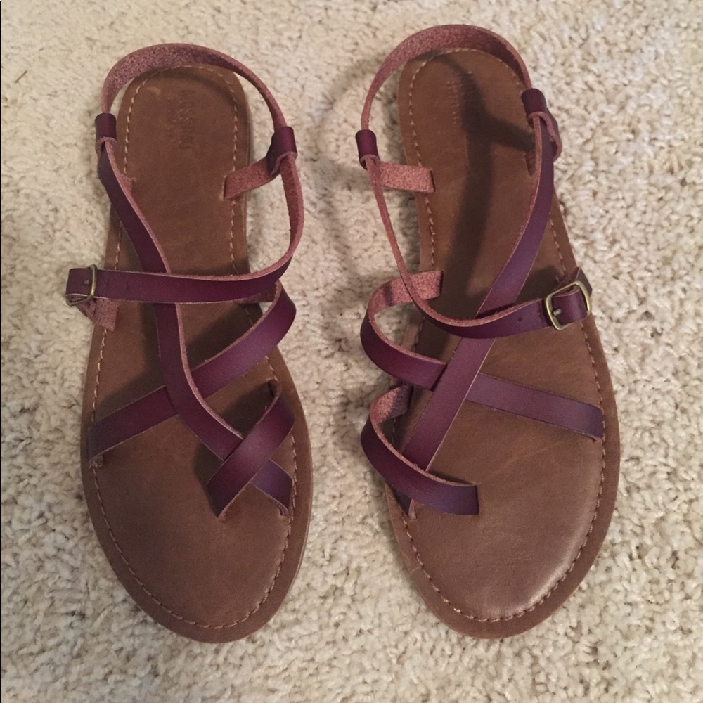 Mossimo Lavinia thong sandals size 7 1/2