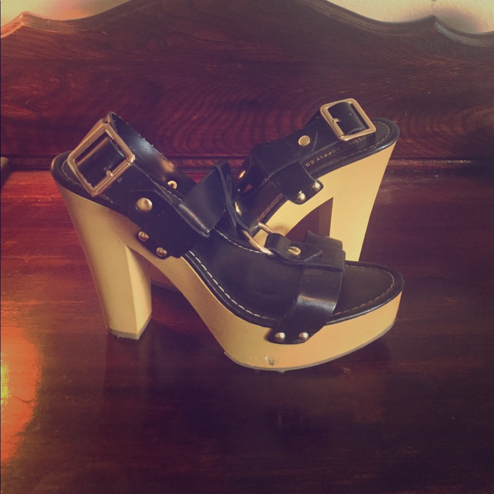 3 1/2 inch black summer heals