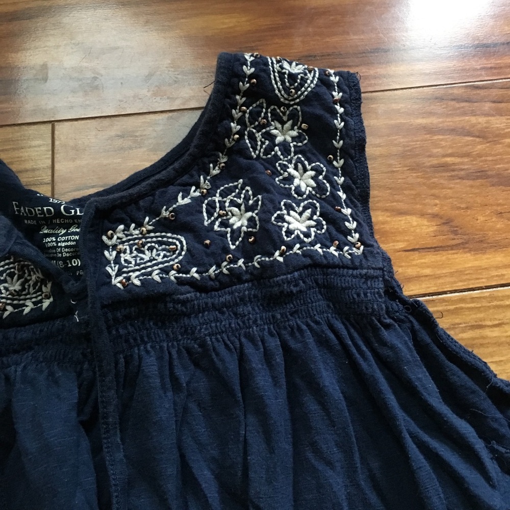 Flowy Navy top with cream detail