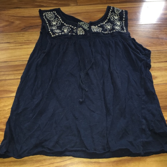 Flowy Navy top with cream detail - Picture 2 of 3