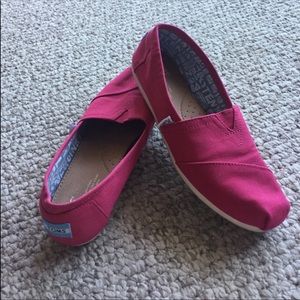 Pink toms size 9 EUC