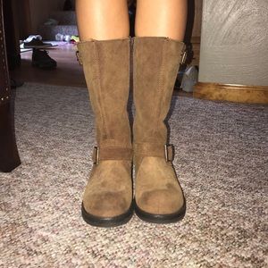 BRAND NEW CASUAL STYLISH BOOTS