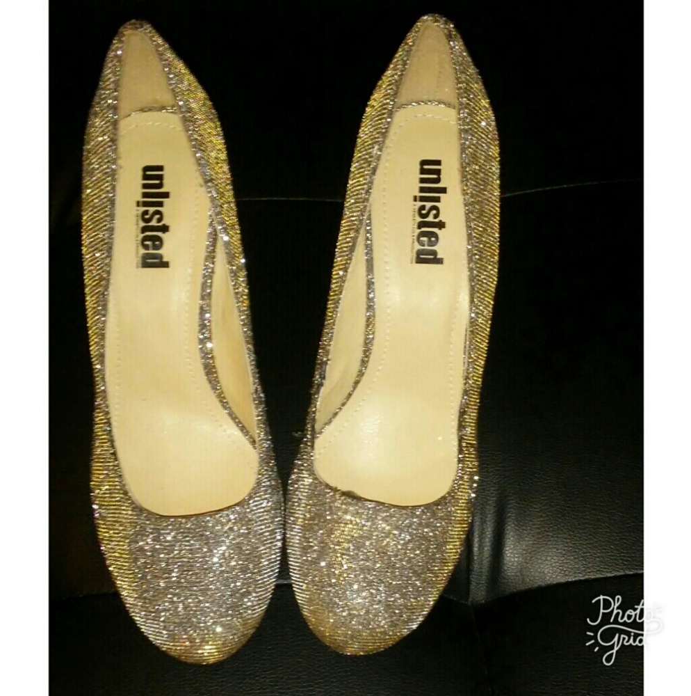Gold glitter pumps 8 1/2 medium