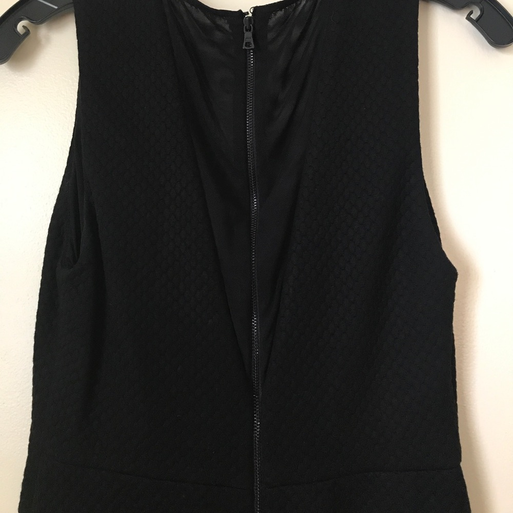 Alice & Olivia Black Kahlo V Neck Dress - Picture 5 of 7