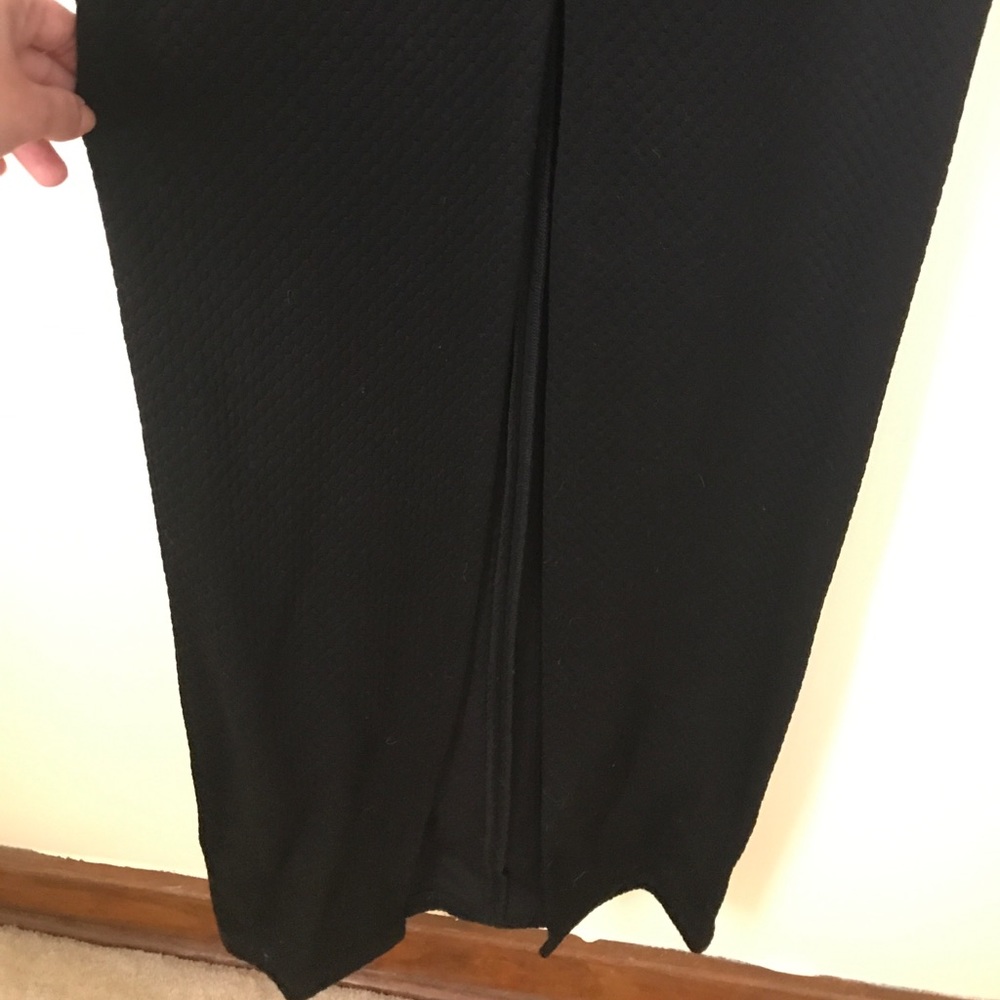 Alice & Olivia Black Kahlo V Neck Dress - Picture 7 of 7