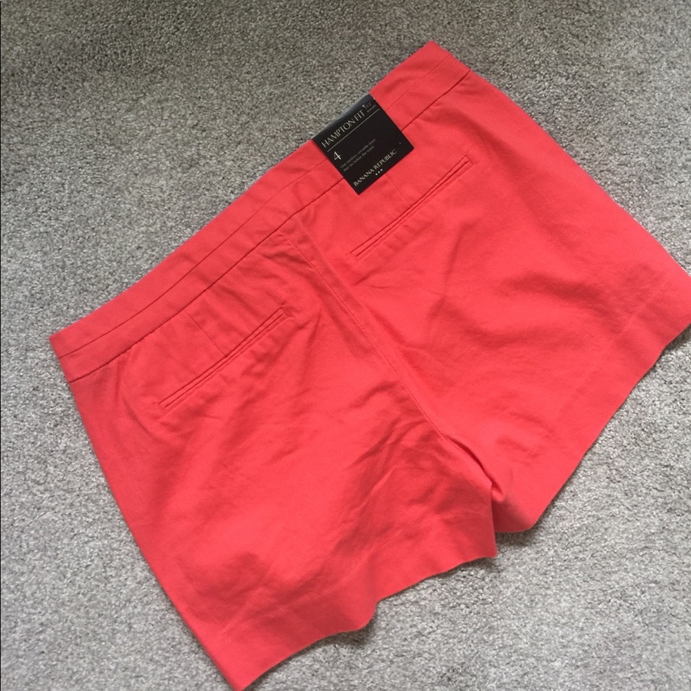 Brand New! ❤️Banana Republic Shorts Coral