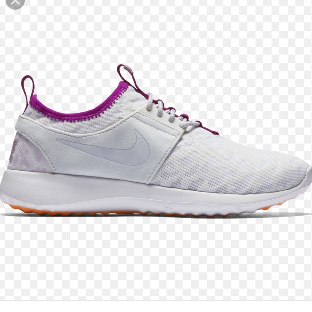 Nike Juvenate running shoes