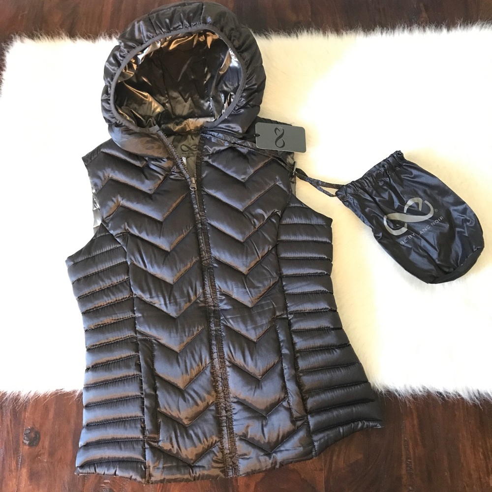 Packable Quilted Puffer Vest