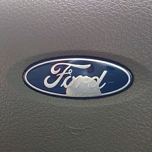 Meet your Posher, Bobby