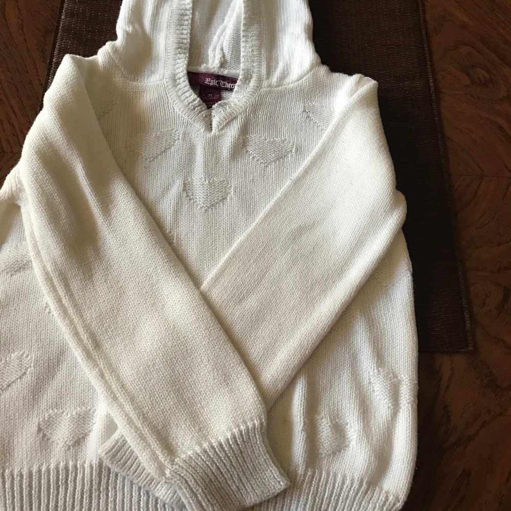 Sweaters - Picture 2 of 6