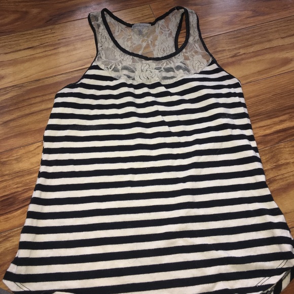 Striped tank with lace detail - Picture 3 of 3