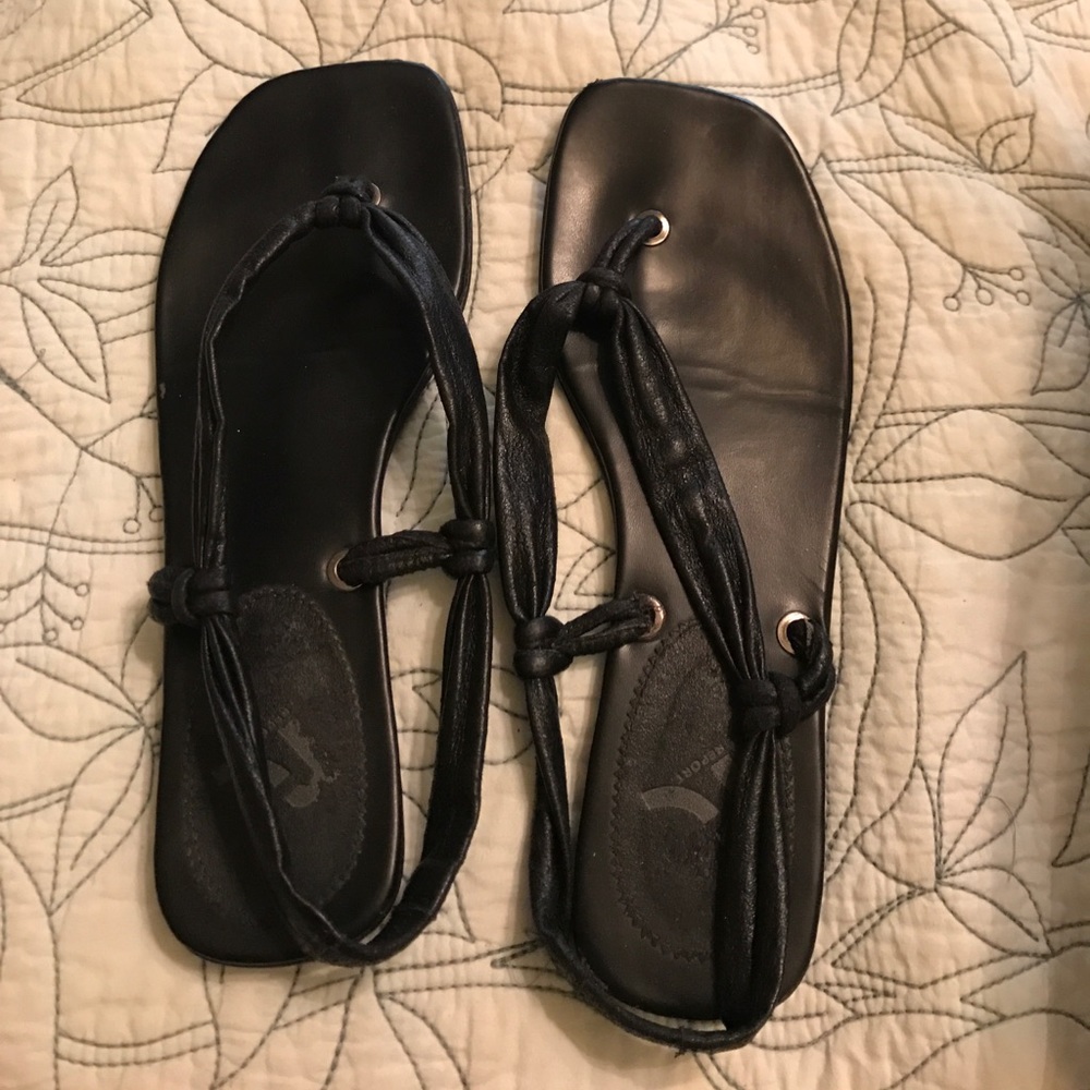 Report Scarlett Sandal