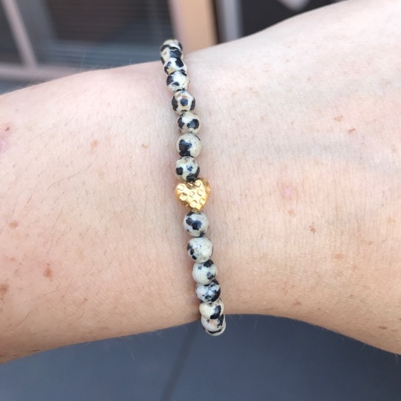 🎀HP🎀 Agate Heart Beaded stretch Bracelet - Picture 7 of 12