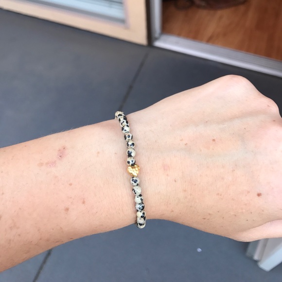 🎀HP🎀 Agate Heart Beaded stretch Bracelet - Picture 11 of 12