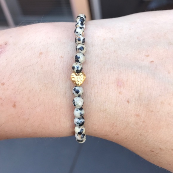 🎀HP🎀 Agate Heart Beaded stretch Bracelet - Picture 10 of 12