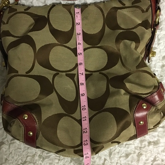 Coach - Picture 2 of 8