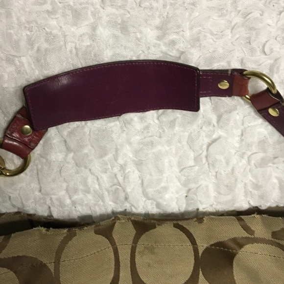 Coach - Picture 5 of 8