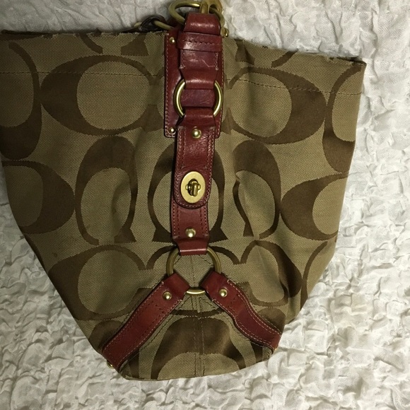 Coach - Picture 7 of 8