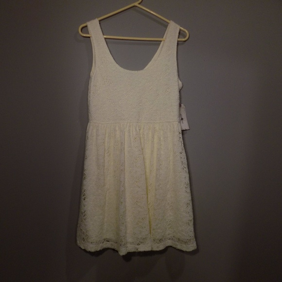 Off White Dress| ADAM LEVINE - Picture 1 of 1