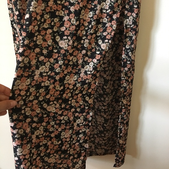 Forever 21 Floral Maxi/Full Length Skirt W/ Slit - Picture 5 of 7