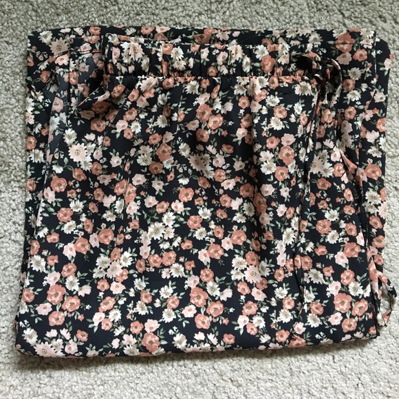 Forever 21 Floral Maxi/Full Length Skirt W/ Slit - Picture 7 of 7