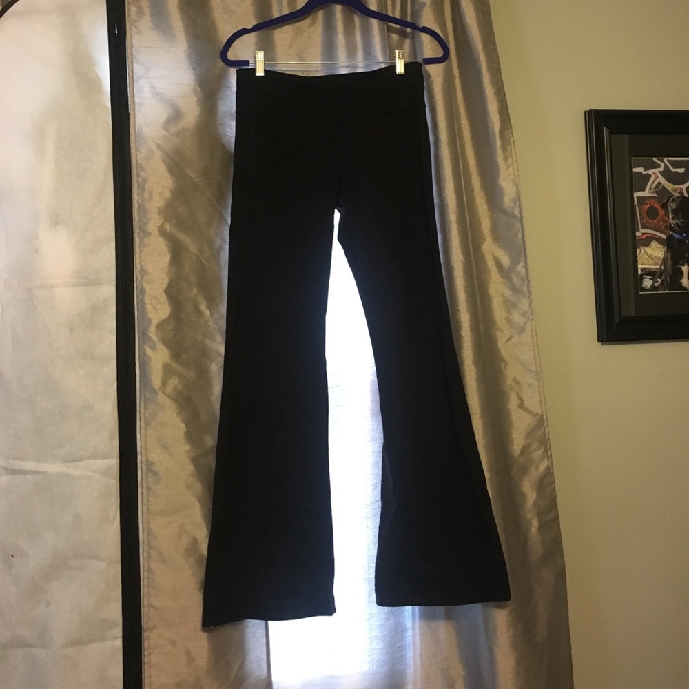 Lululemon black yoga pants sz 10