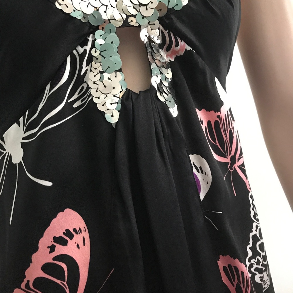 2Be Bebe Keyhole Dress - Picture 6 of 8