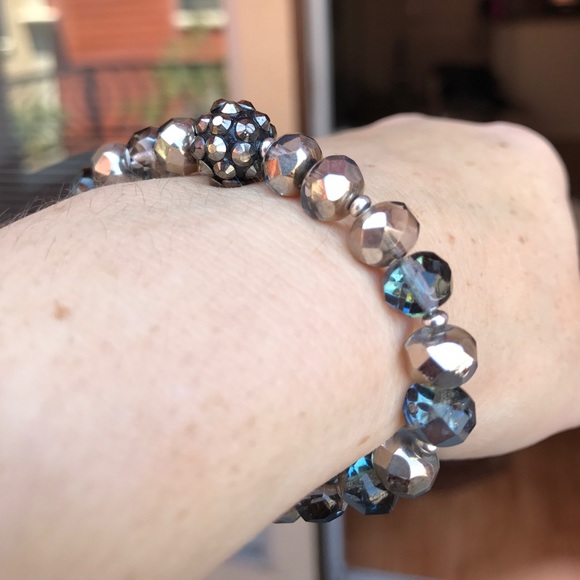 Silver Beaded stretch Bracelet - Picture 5 of 9