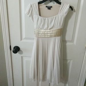 Beautiful girls dress... Like new