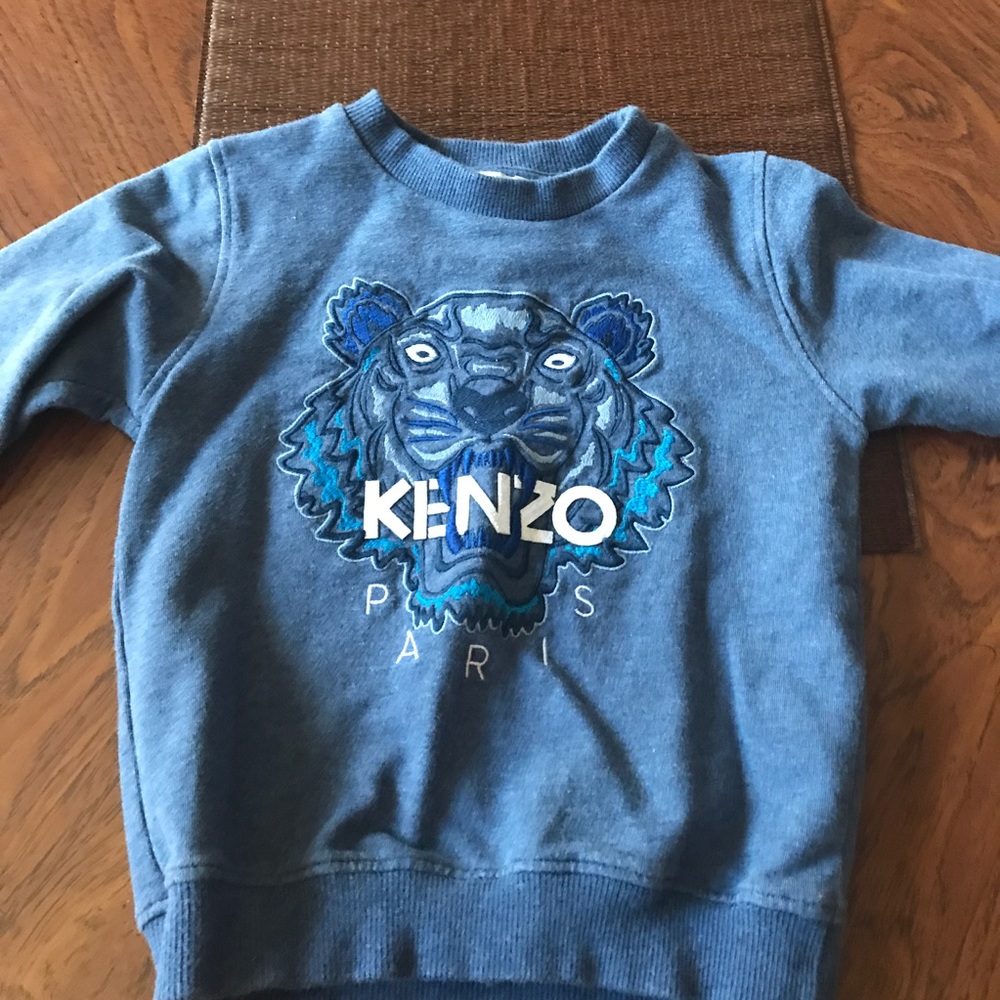 Sweat shirt