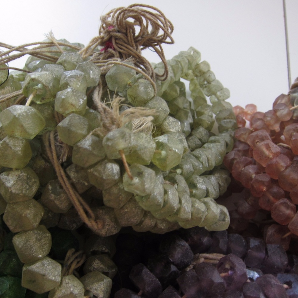 DIY - Sage green strand of sea glass beads - Craft