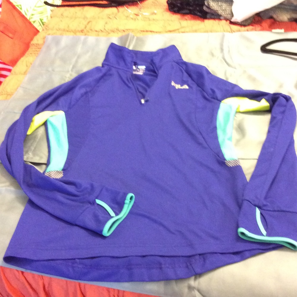 Fila running pullover with thumb holes. Small.