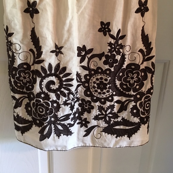 Cream & brown embroidered summer dress - Picture 3 of 3