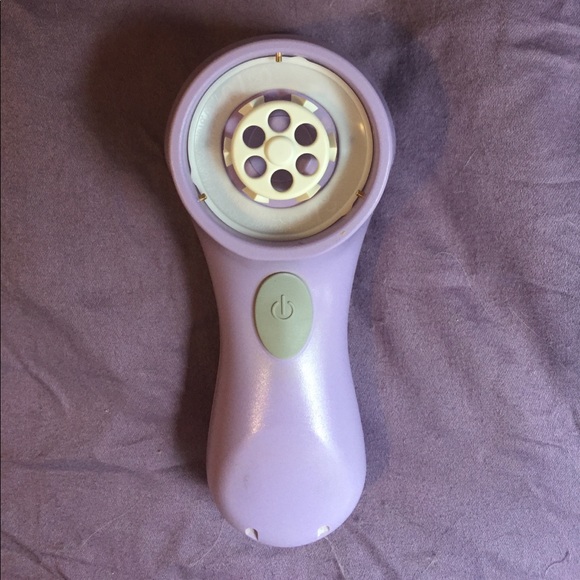 Lavender Clarisonic Mia System - Picture 2 of 6