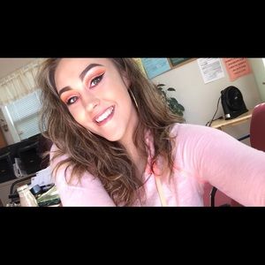 Meet your Posher, Kayla