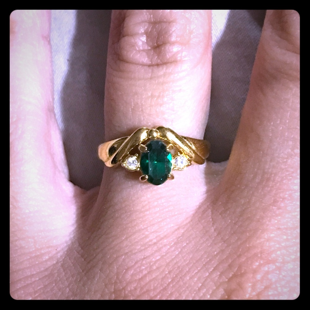 Gold ring with emerald