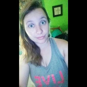 Meet your Posher, Ivy