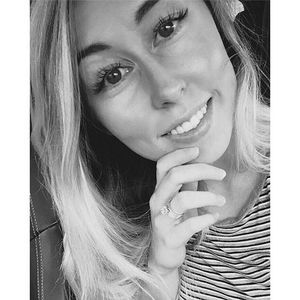 Meet your Posher, Leigha