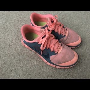 Coral Nike Free Runs