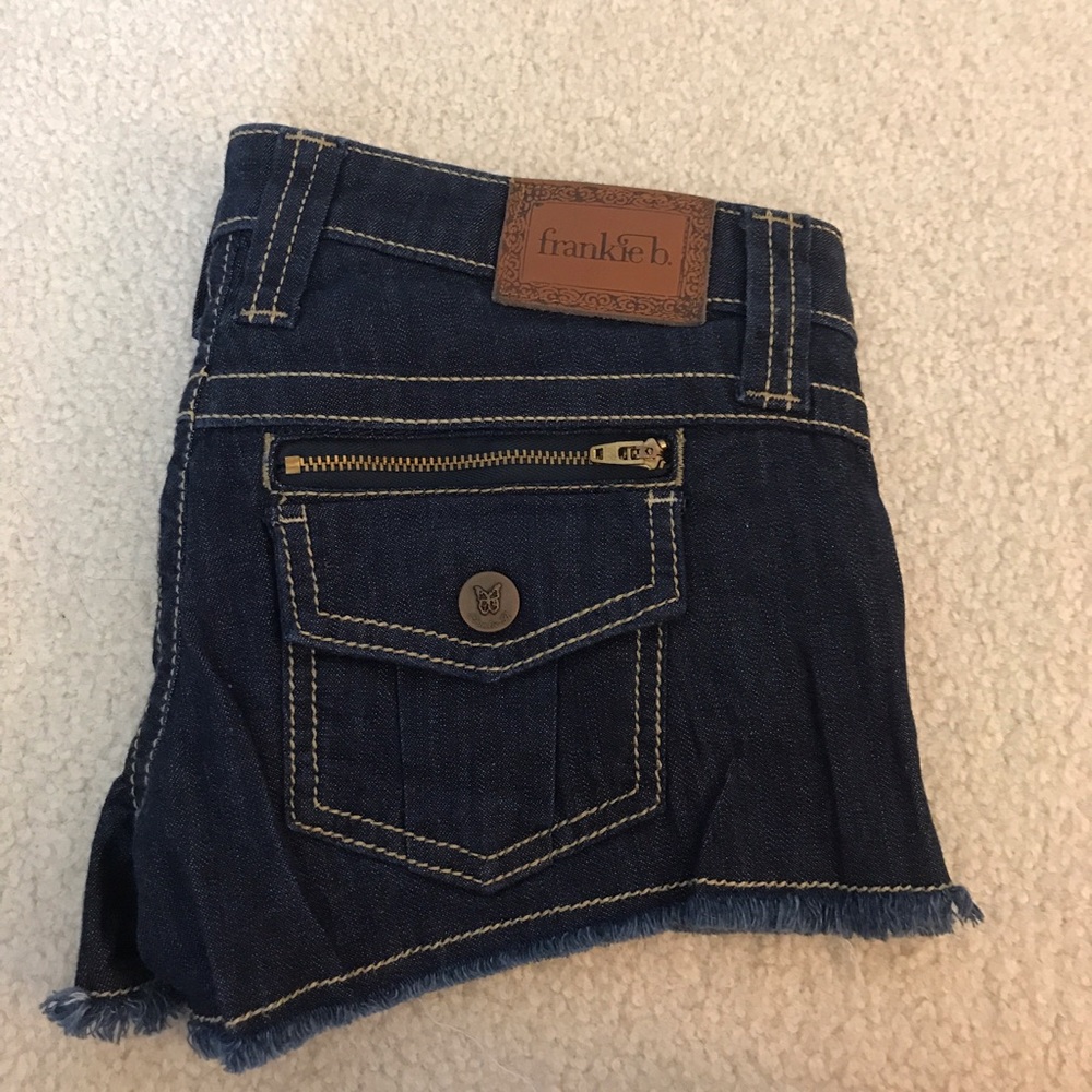 NWOT Frankie B. Size 23 Dark denim shorts